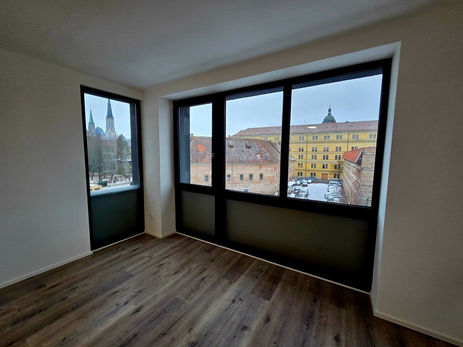 Prenájom bytu 2-izbový 68 m², Dobrovského, Olomouc, Olomoucký kraj Prenájom bytu 2-izbový 68 m², Dobrovského, Olomouc, Olomoucký kraj