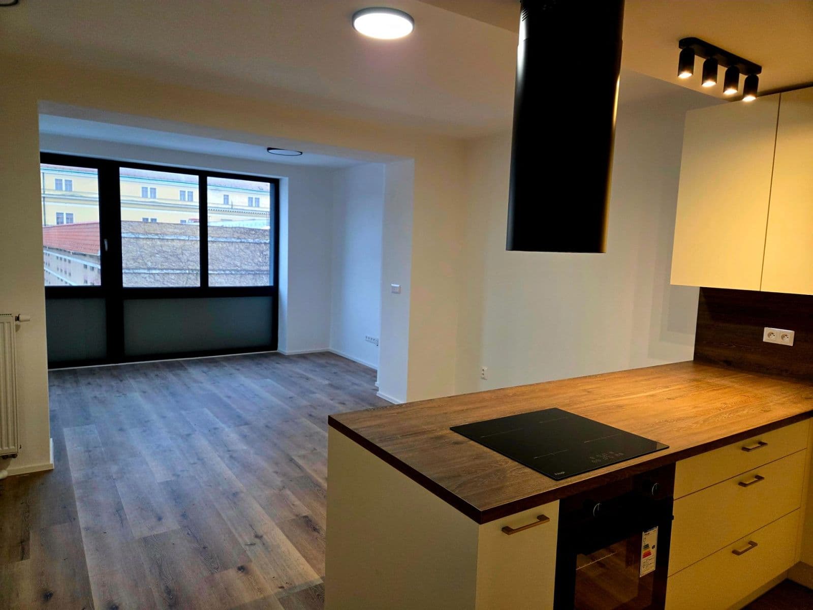 Prenájom bytu 2-izbový 68 m², Dobrovského, Olomouc, Olomoucký kraj Prenájom bytu 2-izbový 68 m², Dobrovského, Olomouc, Olomoucký kraj