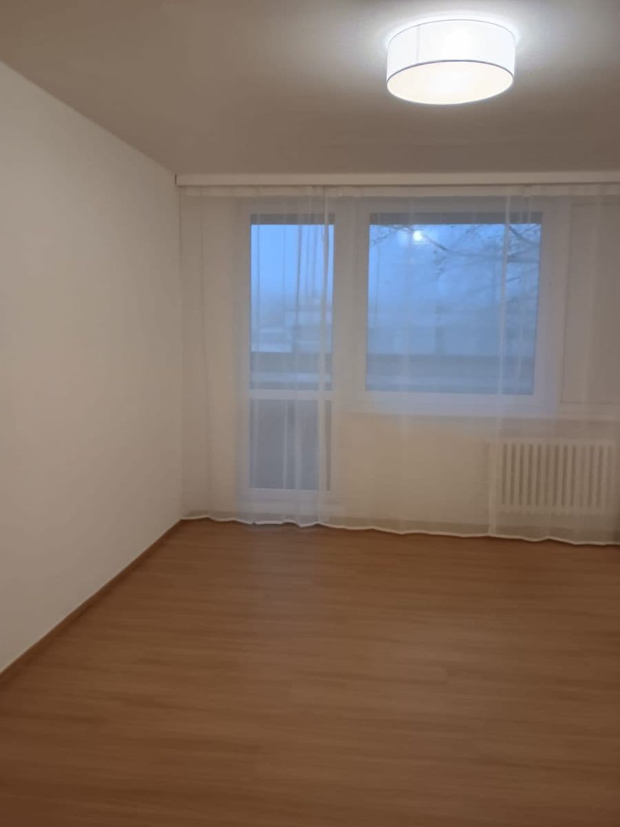 Prenájom bytu 1-izbový 40 m², Weberova, Praha, Praha Prenájom bytu 1-izbový 40 m², Weberova, Praha, Praha