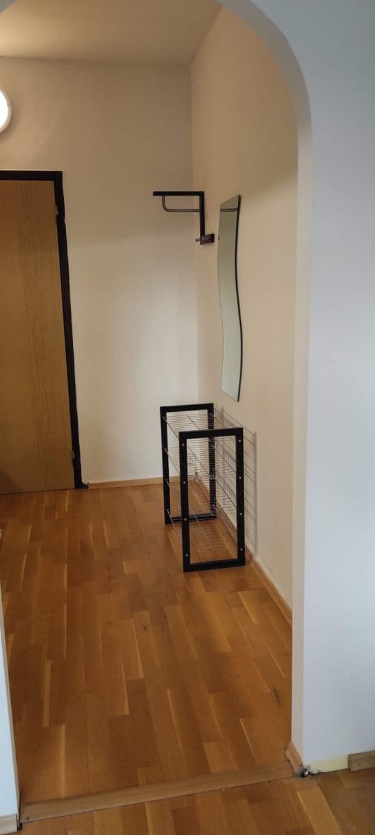 Prenájom bytu 1-izbový 26 m², Repašského, Dúbravka, Bratislavský kraj Prenájom bytu 1-izbový 26 m², Repašského, Dúbravka, Bratislavský kraj