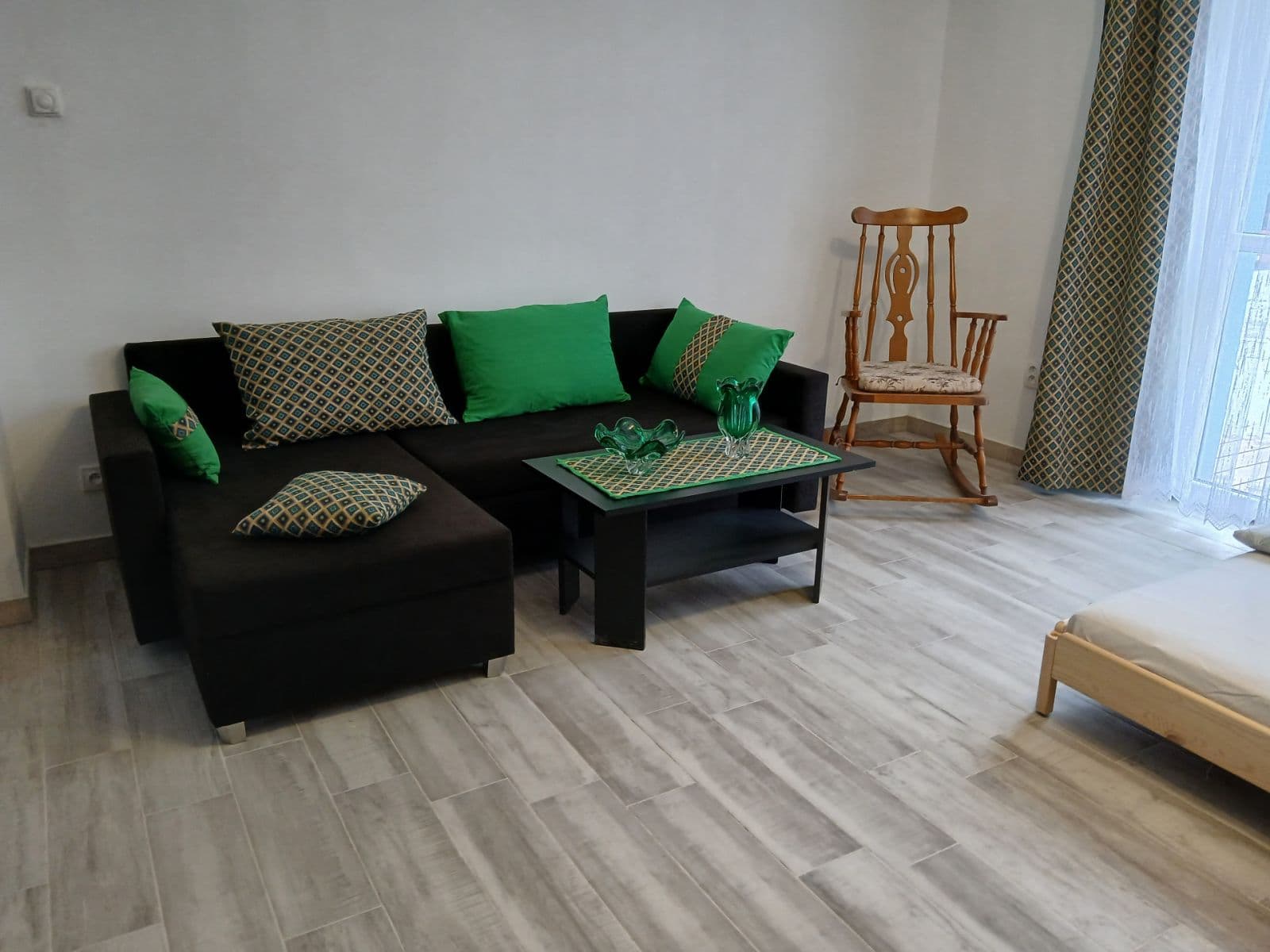 Prenájom bytu 1-izbový 60 m², Merboltice, Ústecký kraj Prenájom bytu 1-izbový 60 m², Merboltice, Ústecký kraj