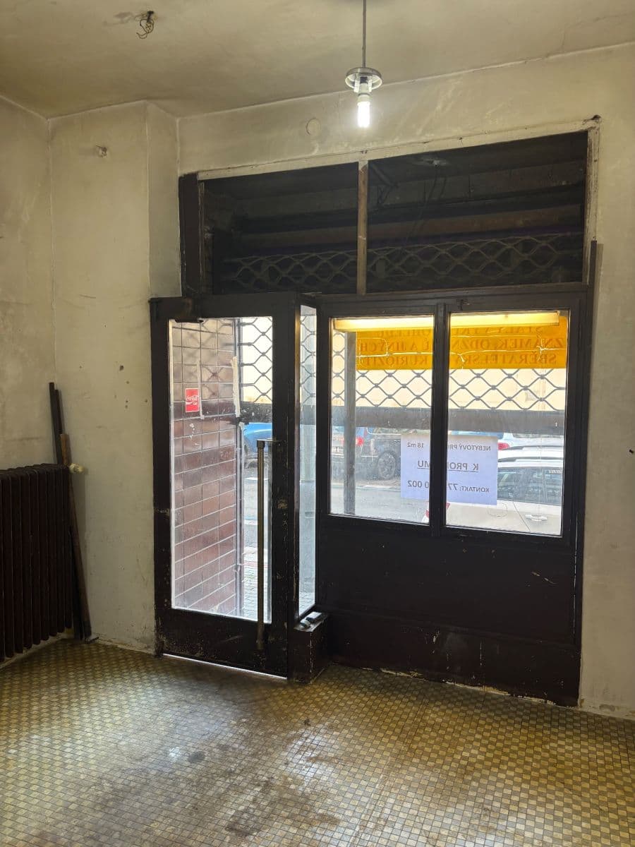 Prenájom nebytového priestoru 18 m², Přístavní, Praha, Praha Prenájom nebytového priestoru 18 m², Přístavní, Praha, Praha