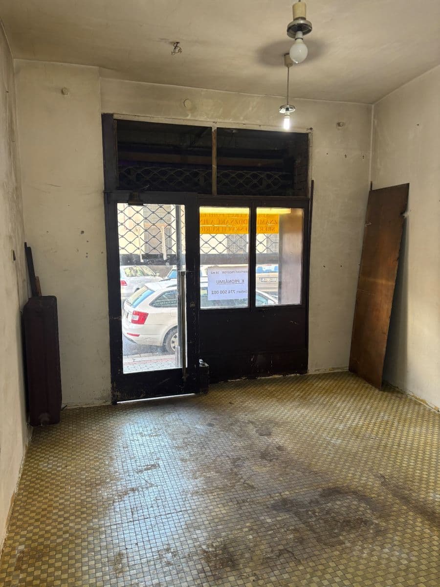 Prenájom nebytového priestoru 18 m², Přístavní, Praha, Praha Prenájom nebytového priestoru 18 m², Přístavní, Praha, Praha