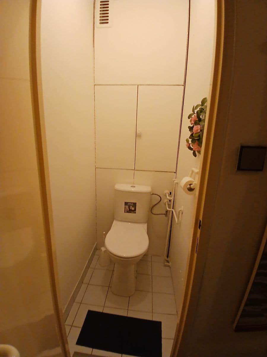 Prenájom bytu 2-izbový 56 m², Tyršova, Zlín, Zlínský kraj Prenájom bytu 2-izbový 56 m², Tyršova, Zlín, Zlínský kraj