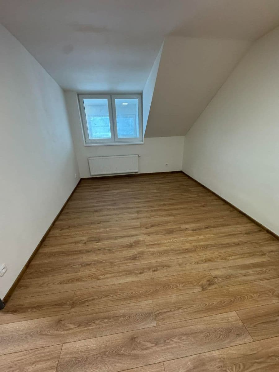 Prenájom bytu 2-izbový 45 m², Kožušany-Tážaly, Olomoucký kraj Prenájom bytu 2-izbový 45 m², Kožušany-Tážaly, Olomoucký kraj