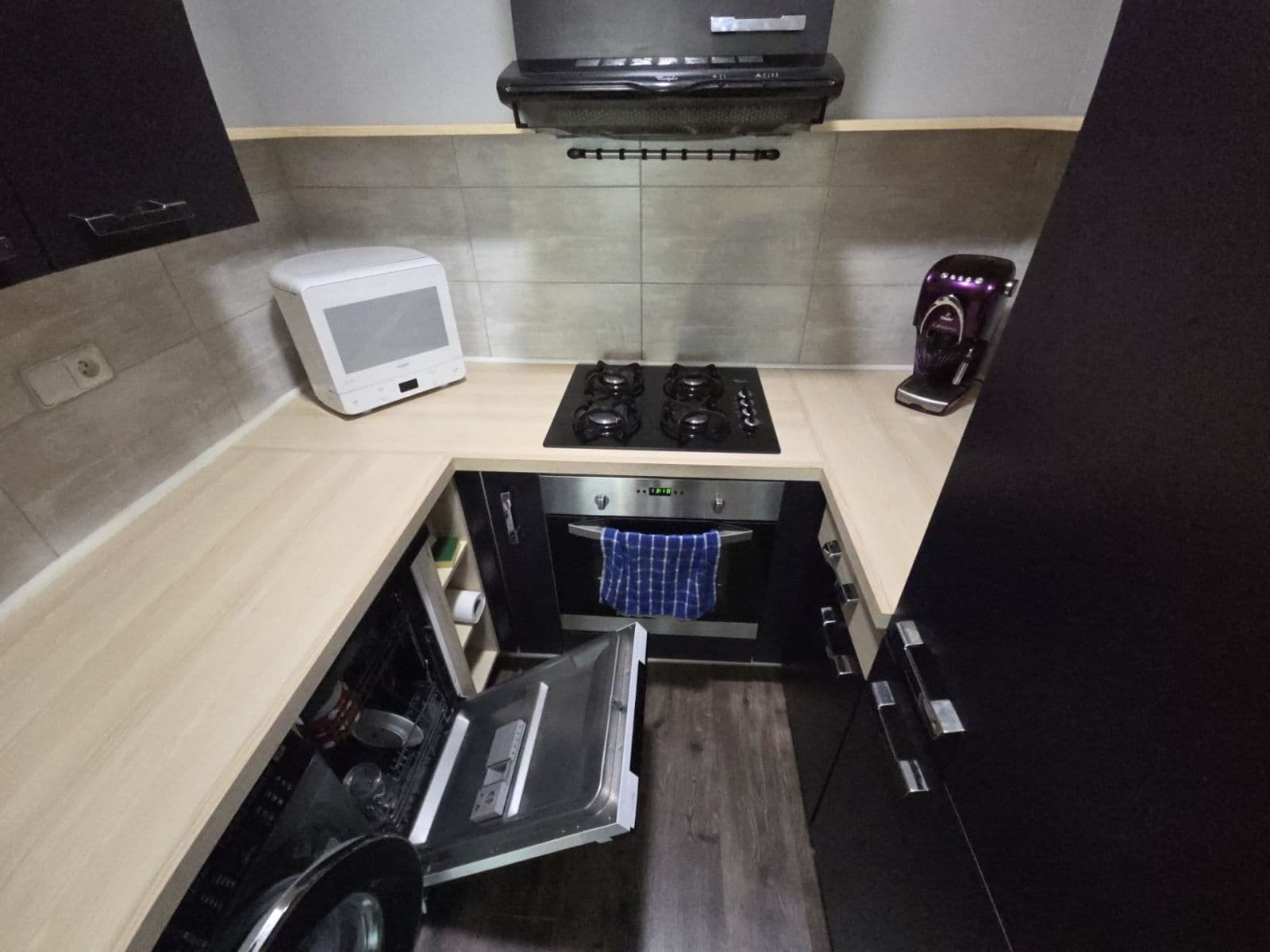 Prenájom bytu 2-izbový 42 m², Mendelova, Praha, Praha Prenájom bytu 2-izbový 42 m², Mendelova, Praha, Praha