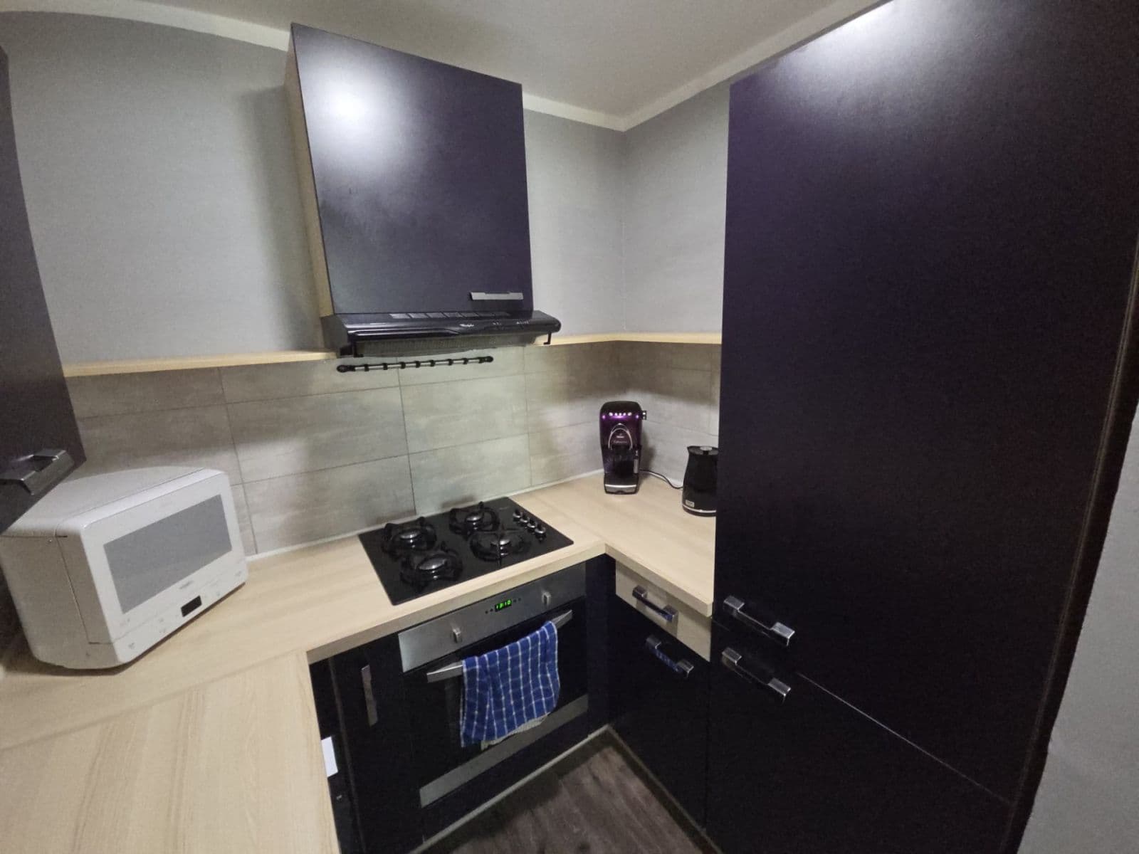 Prenájom bytu 2-izbový 42 m², Mendelova, Praha, Praha Prenájom bytu 2-izbový 42 m², Mendelova, Praha, Praha