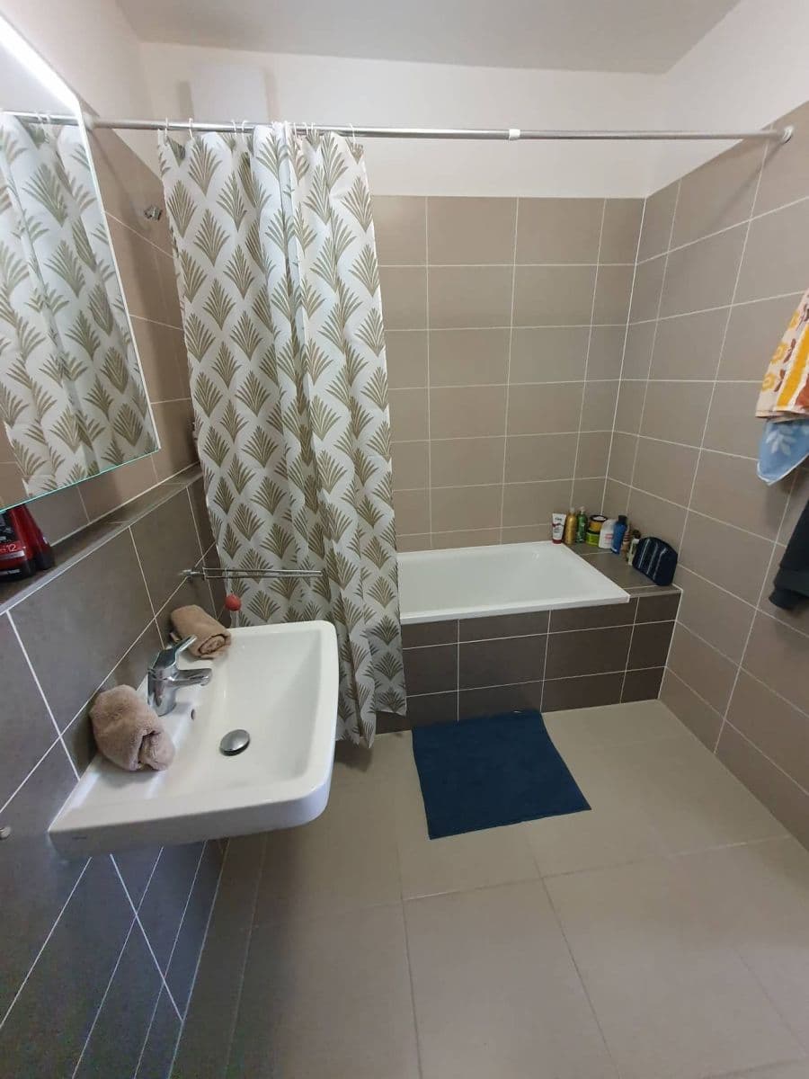 Prenájom bytu 2-izbový 61 m², Edvarda Beneše, Olomouc, Olomoucký kraj Prenájom bytu 2-izbový 61 m², Edvarda Beneše, Olomouc, Olomoucký kraj