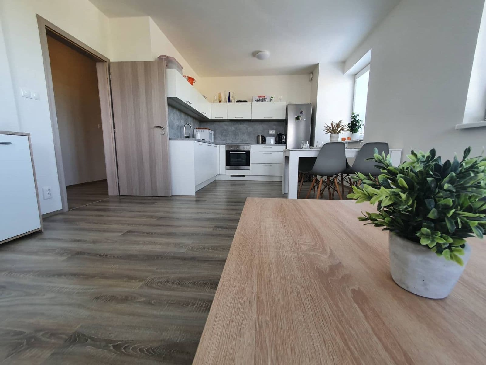 Prenájom bytu 2-izbový 61 m², Edvarda Beneše, Olomouc, Olomoucký kraj Prenájom bytu 2-izbový 61 m², Edvarda Beneše, Olomouc, Olomoucký kraj