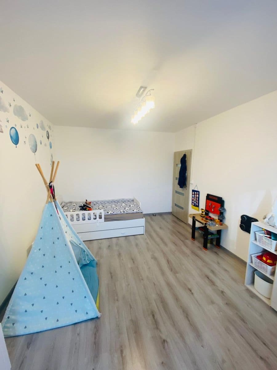 Predaj bytu 3-izbový 60 m², Průběžná, Milovice, Středočeský kraj Predaj bytu 3-izbový 60 m², Průběžná, Milovice, Středočeský kraj