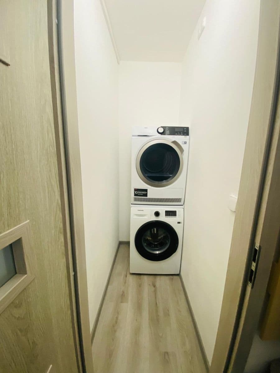 Predaj bytu 3-izbový 60 m², Průběžná, Milovice, Středočeský kraj Predaj bytu 3-izbový 60 m², Průběžná, Milovice, Středočeský kraj