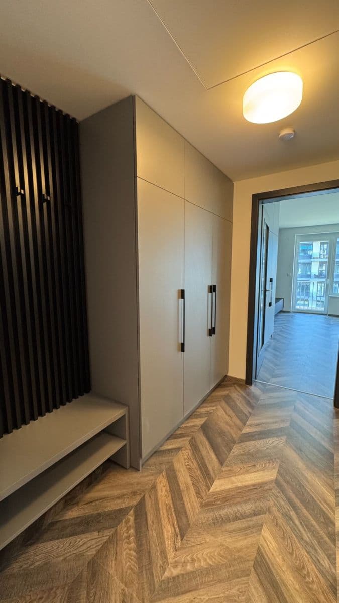 Prenájom bytu 1-izbový 36 m², Stejnosměrná, Praha, Praha Prenájom bytu 1-izbový 36 m², Stejnosměrná, Praha, Praha