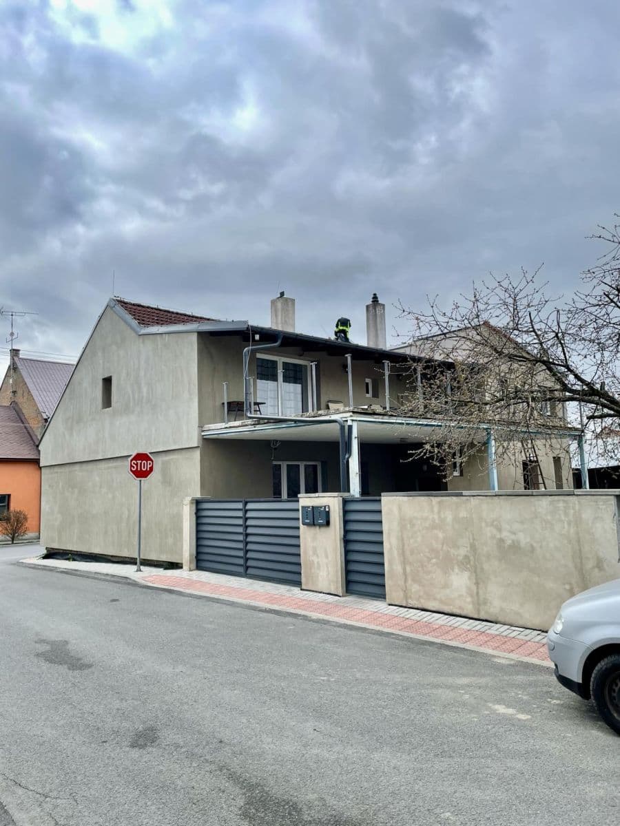 Prenájom bytu 5-izbový 97 m², Na Bečvě, Lipník nad Bečvou, Olomoucký kraj Prenájom bytu 5-izbový 97 m², Na Bečvě, Lipník nad Bečvou, Olomoucký kraj