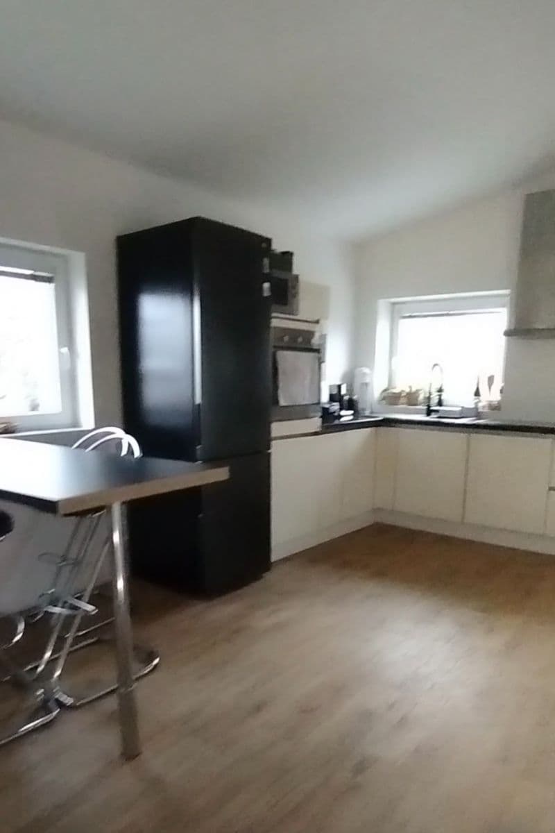 Prenájom bytu 5-izbový 97 m², Na Bečvě, Lipník nad Bečvou, Olomoucký kraj Prenájom bytu 5-izbový 97 m², Na Bečvě, Lipník nad Bečvou, Olomoucký kraj