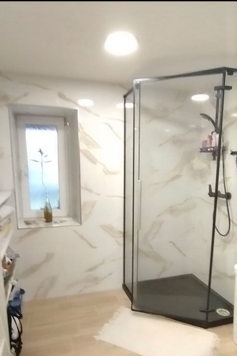 Prenájom bytu 5-izbový 125 m², Na Bečvě, Lipník nad Bečvou, Olomoucký kraj Prenájom bytu 5-izbový 125 m², Na Bečvě, Lipník nad Bečvou, Olomoucký kraj