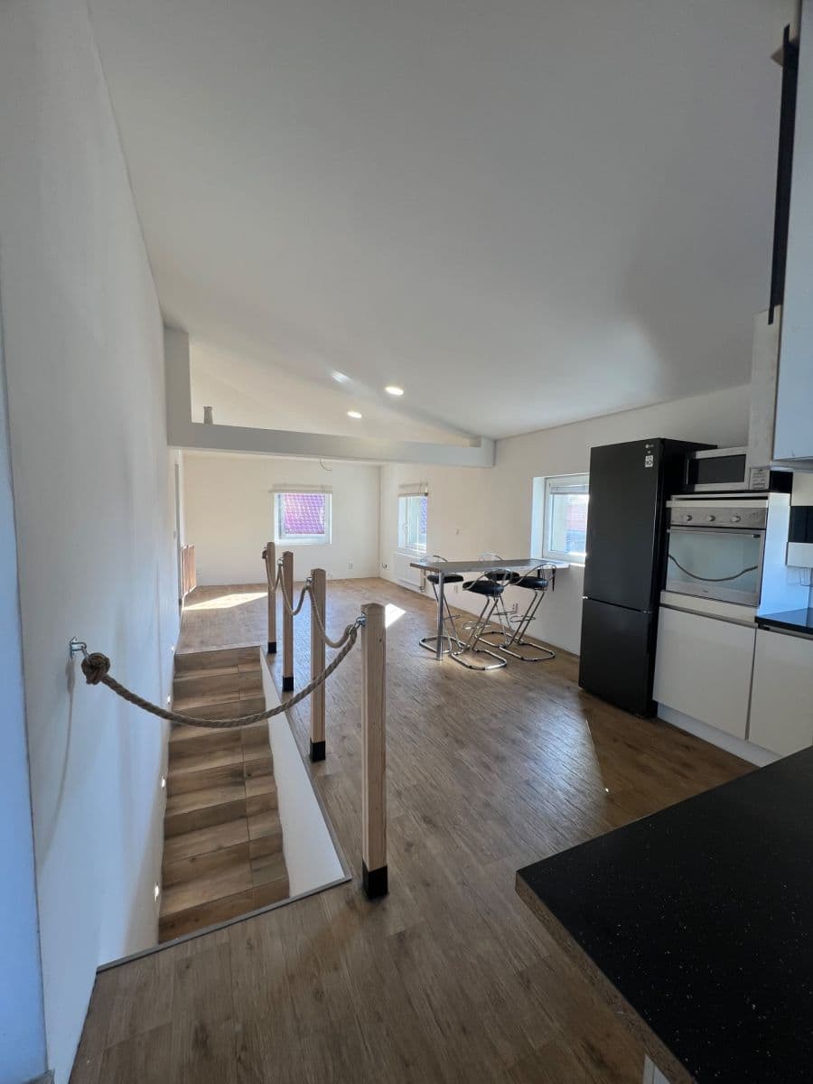 Prenájom bytu 4-izbový 125 m², Na Bečvě, Lipník nad Bečvou, Olomoucký kraj Prenájom bytu 4-izbový 125 m², Na Bečvě, Lipník nad Bečvou, Olomoucký kraj