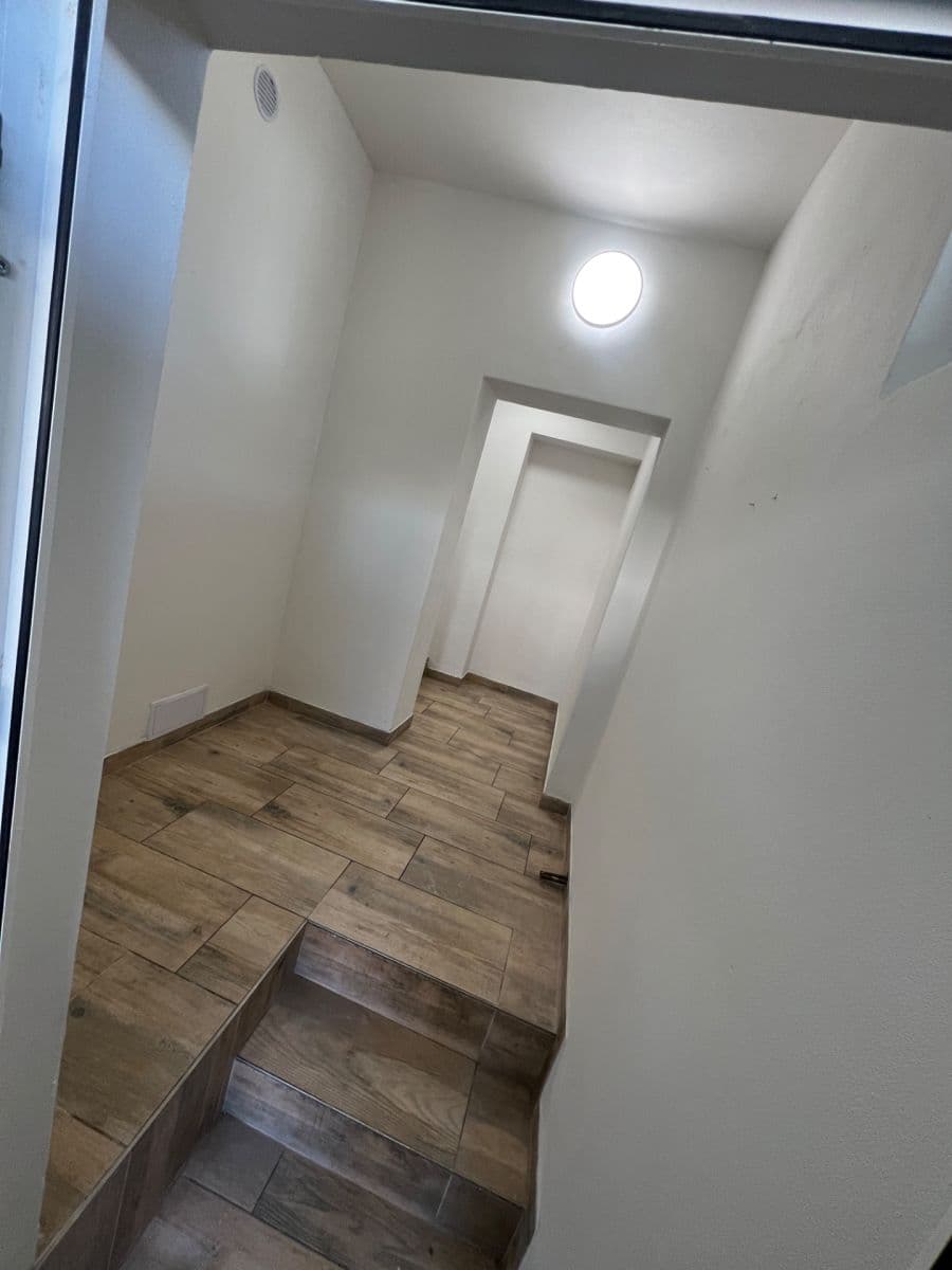 Prenájom bytu 4-izbový 125 m², Na Bečvě, Lipník nad Bečvou, Olomoucký kraj Prenájom bytu 4-izbový 125 m², Na Bečvě, Lipník nad Bečvou, Olomoucký kraj