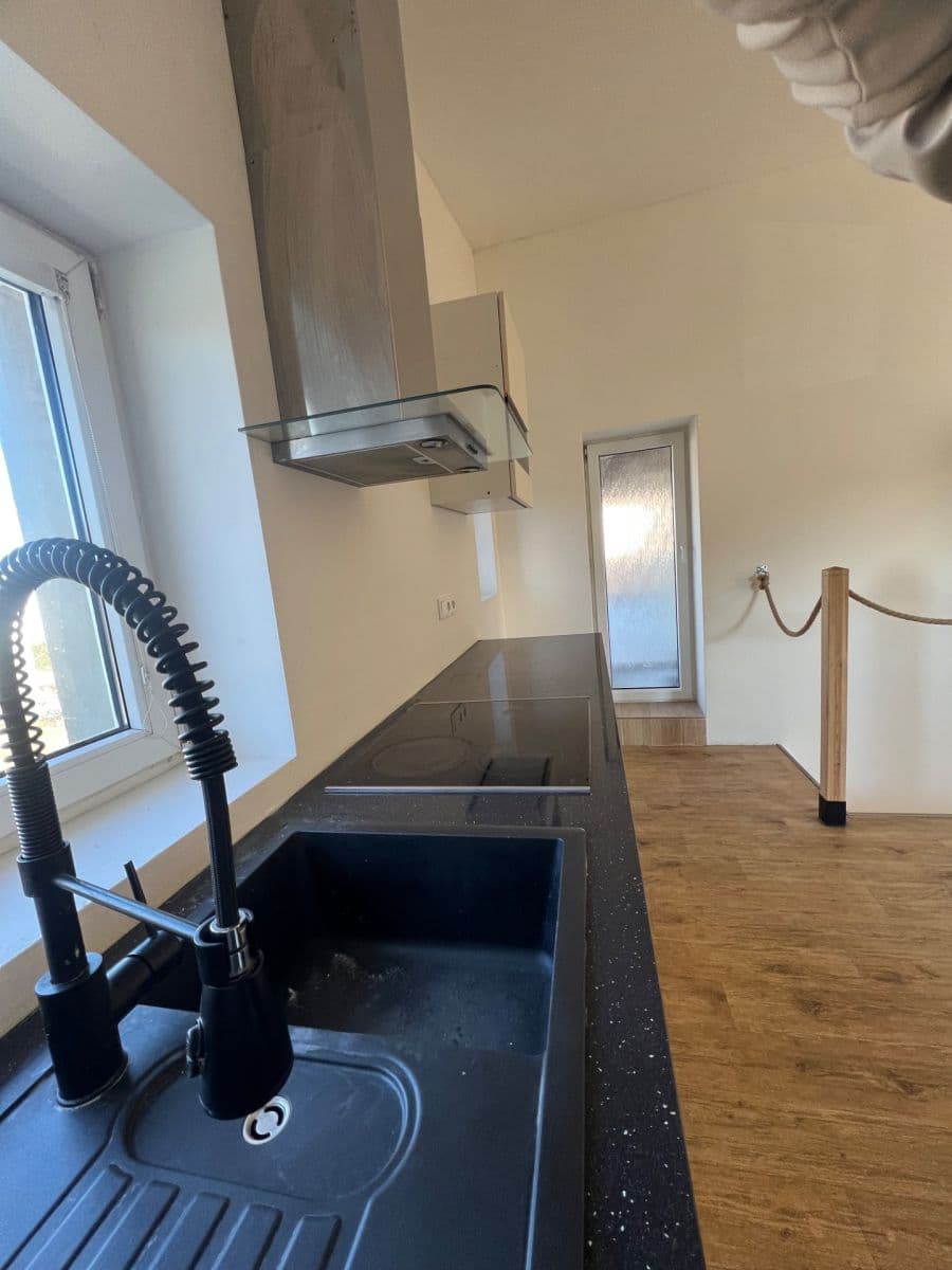 Prenájom bytu 4-izbový 125 m², Na Bečvě, Lipník nad Bečvou, Olomoucký kraj Prenájom bytu 4-izbový 125 m², Na Bečvě, Lipník nad Bečvou, Olomoucký kraj