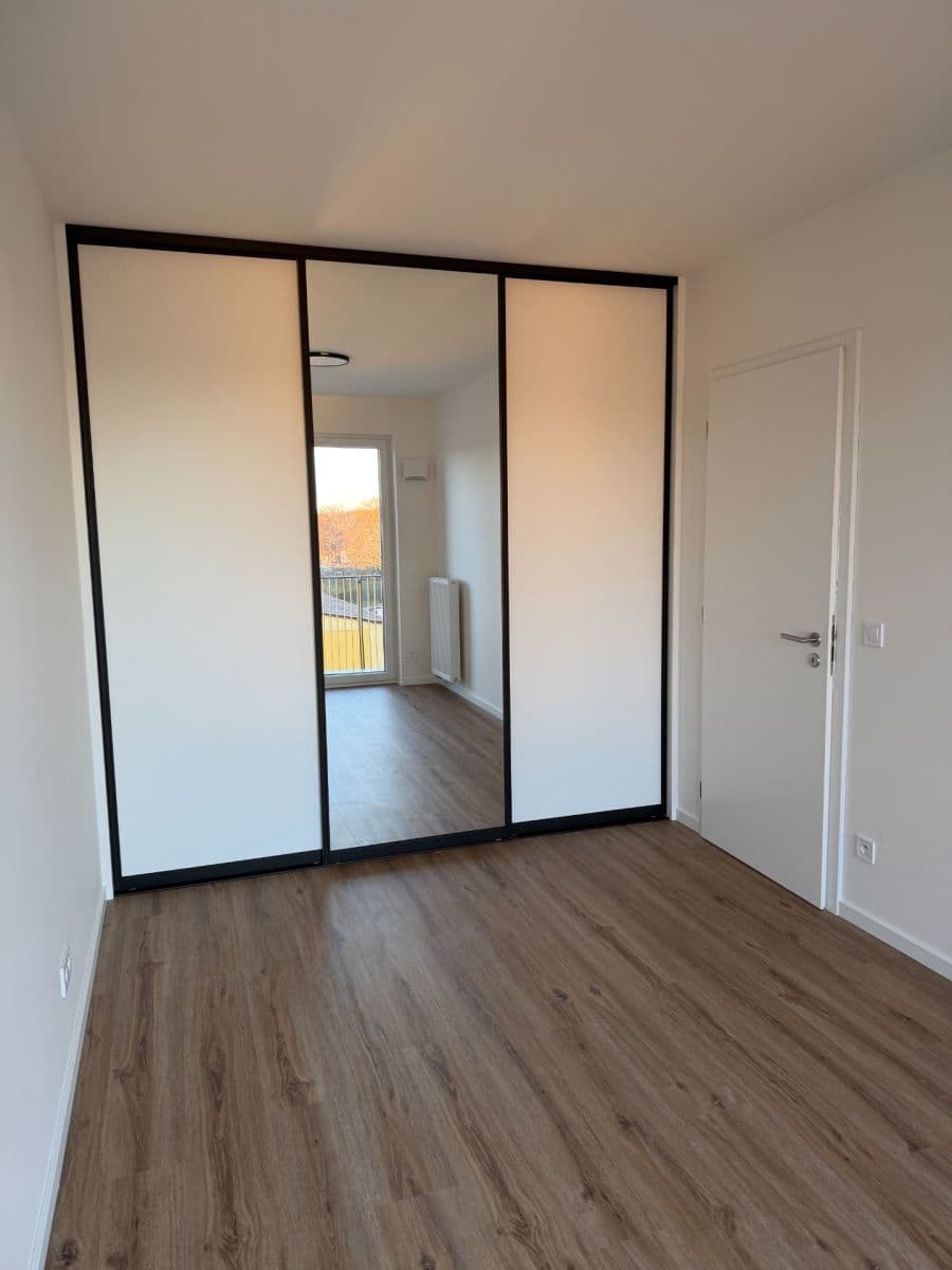 Prenájom bytu 2-izbový 50 m², Ke křížku, Kladno, Středočeský kraj Prenájom bytu 2-izbový 50 m², Ke křížku, Kladno, Středočeský kraj