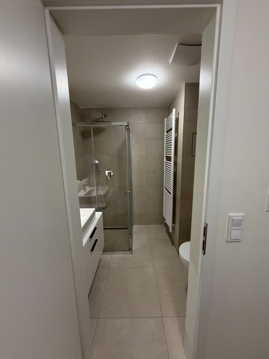 Prenájom bytu 2-izbový 50 m², Ke křížku, Kladno, Středočeský kraj Prenájom bytu 2-izbový 50 m², Ke křížku, Kladno, Středočeský kraj