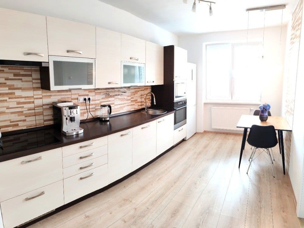 Prenájom bytu 3-izbový 83 m², 5. května, Humpolec, Kraj Vysočina Prenájom bytu 3-izbový 83 m², 5. května, Humpolec, Kraj Vysočina