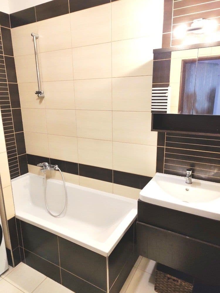 Prenájom bytu 3-izbový 83 m², 5. května, Humpolec, Kraj Vysočina Prenájom bytu 3-izbový 83 m², 5. května, Humpolec, Kraj Vysočina