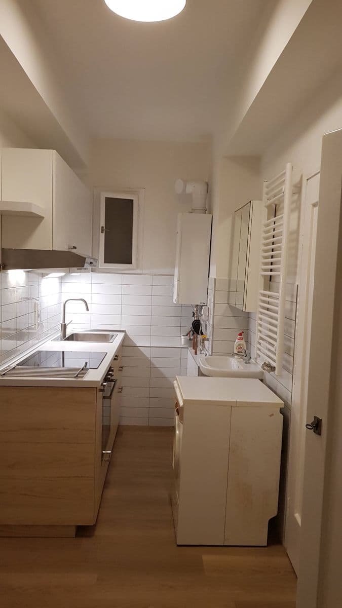 Prenájom bytu 2-izbový 41 m², Tišnovská, Brno, Jihomoravský kraj Prenájom bytu 2-izbový 41 m², Tišnovská, Brno, Jihomoravský kraj