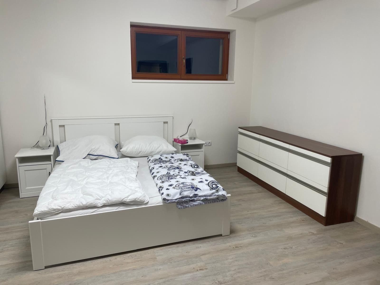 Prenájom bytu 2-izbový 66 m², Nad Rybníkem, Únětice, Středočeský kraj Prenájom bytu 2-izbový 66 m², Nad Rybníkem, Únětice, Středočeský kraj