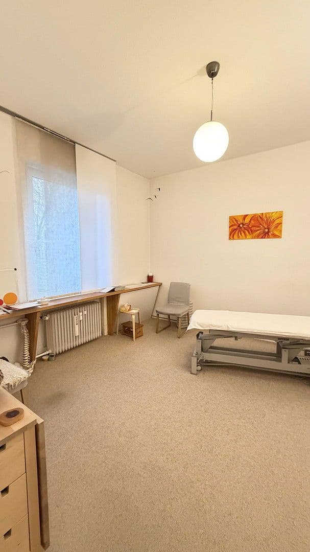 Prenájom kancelárie 70 m², Eschersheimer Landstraße 502, Frankfurt am Main, Hesensko Prenájom kancelárie 70 m², Eschersheimer Landstraße 502, Frankfurt am Main, Hesensko