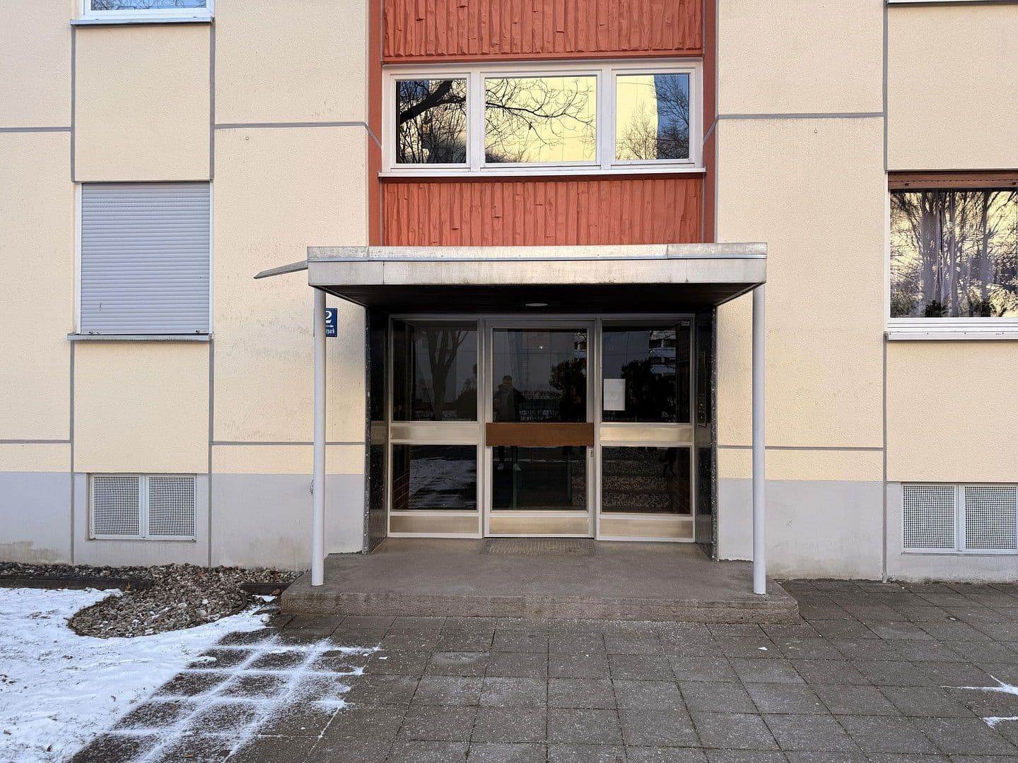 Prenájom bytu 3-izbový 86 m², Plievierpark 12, München, Bavorsko Prenájom bytu 3-izbový 86 m², Plievierpark 12, München, Bavorsko