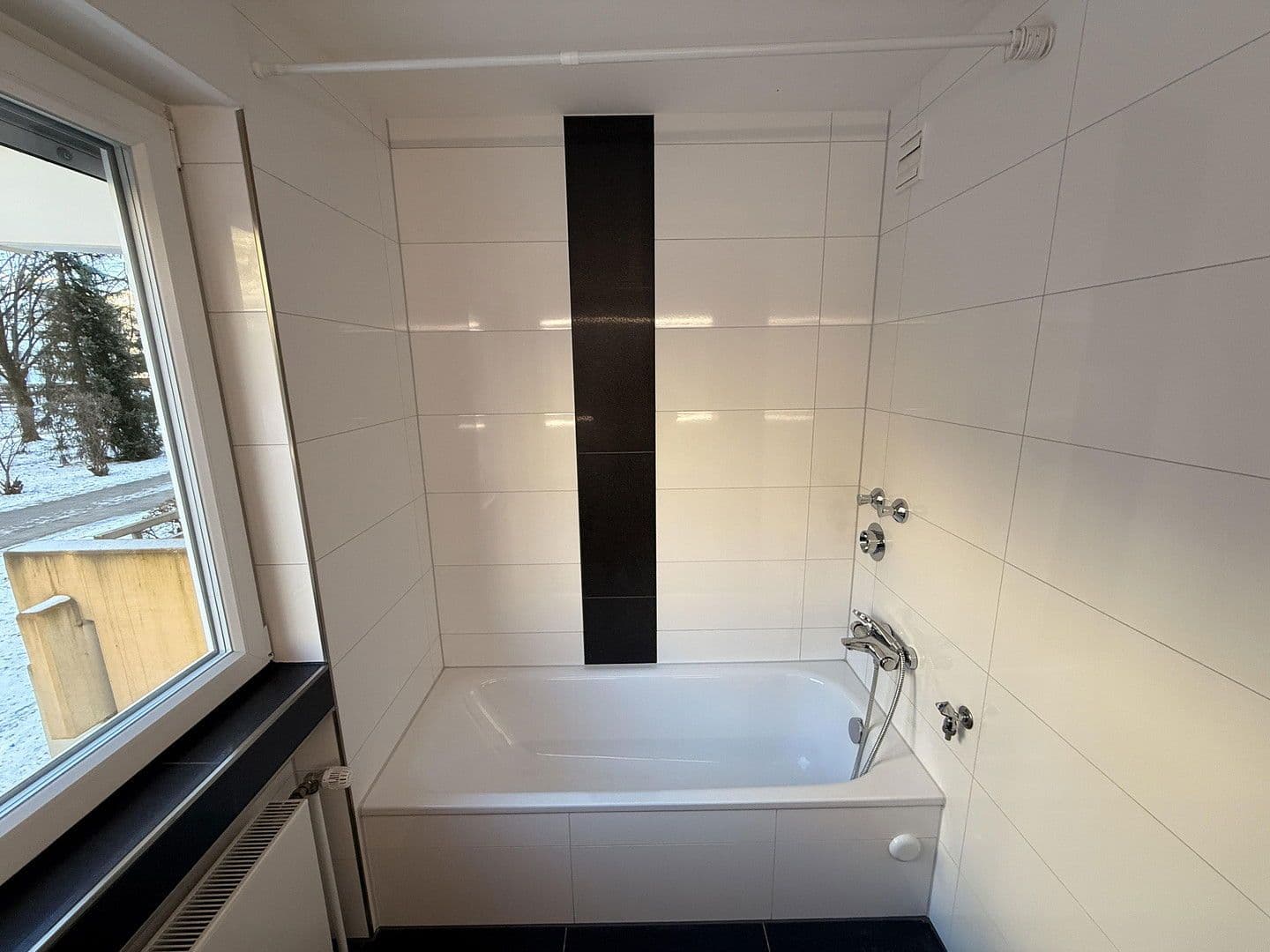 Prenájom bytu 3-izbový 86 m², Plievierpark 12, München, Bavorsko Prenájom bytu 3-izbový 86 m², Plievierpark 12, München, Bavorsko