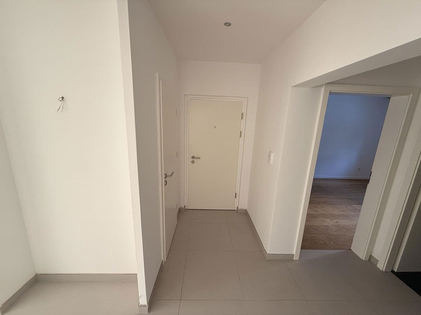 Prenájom bytu 3-izbový 86 m², Plievierpark 12, München, Bavorsko Prenájom bytu 3-izbový 86 m², Plievierpark 12, München, Bavorsko