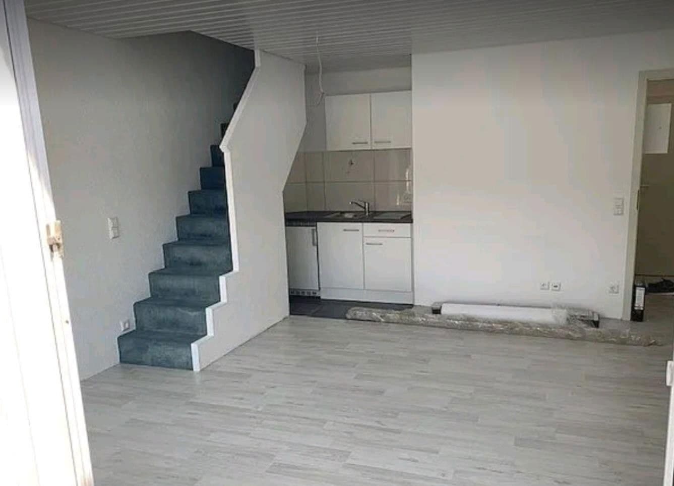 Prenájom bytu 1-izbový 30 m², Leonberg, Bádensko-Wurttembersko Prenájom bytu 1-izbový 30 m², Leonberg, Bádensko-Wurttembersko