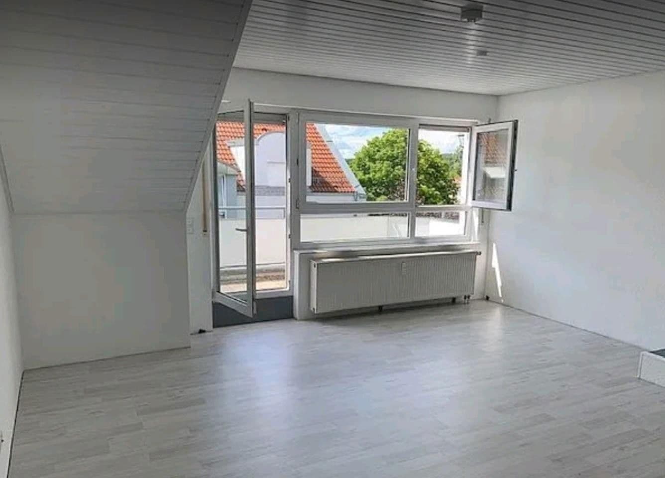 Prenájom bytu 1-izbový 30 m², Leonberg, Bádensko-Wurttembersko Prenájom bytu 1-izbový 30 m², Leonberg, Bádensko-Wurttembersko