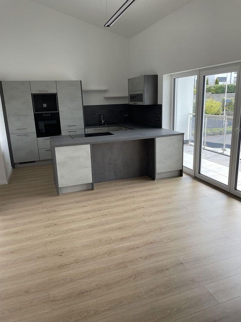 Prenájom bytu 4-izbový 103 m², Friedrich-Hecker Str 23, Buchen (Odenwald), Bádensko-Wurttembersko Prenájom bytu 4-izbový 103 m², Friedrich-Hecker Str 23, Buchen (Odenwald), Bádensko-Wurttembersko