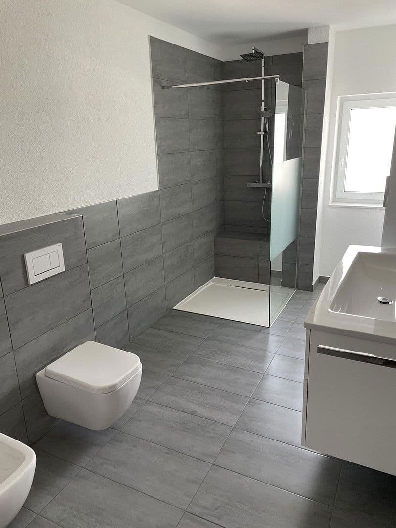 Prenájom bytu 4-izbový 103 m², Friedrich-Hecker Str 23, Buchen (Odenwald), Bádensko-Wurttembersko Prenájom bytu 4-izbový 103 m², Friedrich-Hecker Str 23, Buchen (Odenwald), Bádensko-Wurttembersko