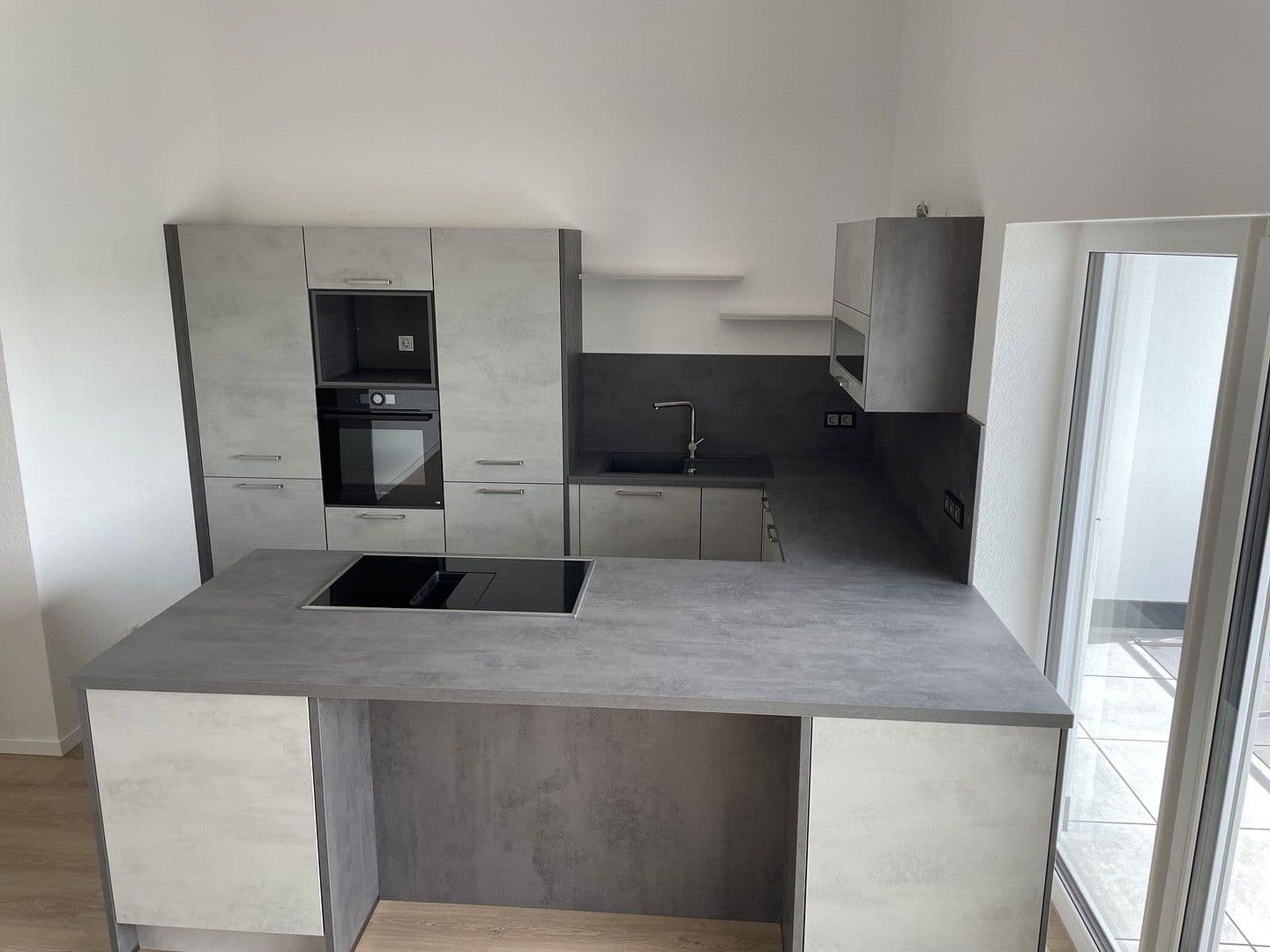 Prenájom bytu 4-izbový 103 m², Friedrich-Hecker Str 23, Buchen (Odenwald), Bádensko-Wurttembersko Prenájom bytu 4-izbový 103 m², Friedrich-Hecker Str 23, Buchen (Odenwald), Bádensko-Wurttembersko