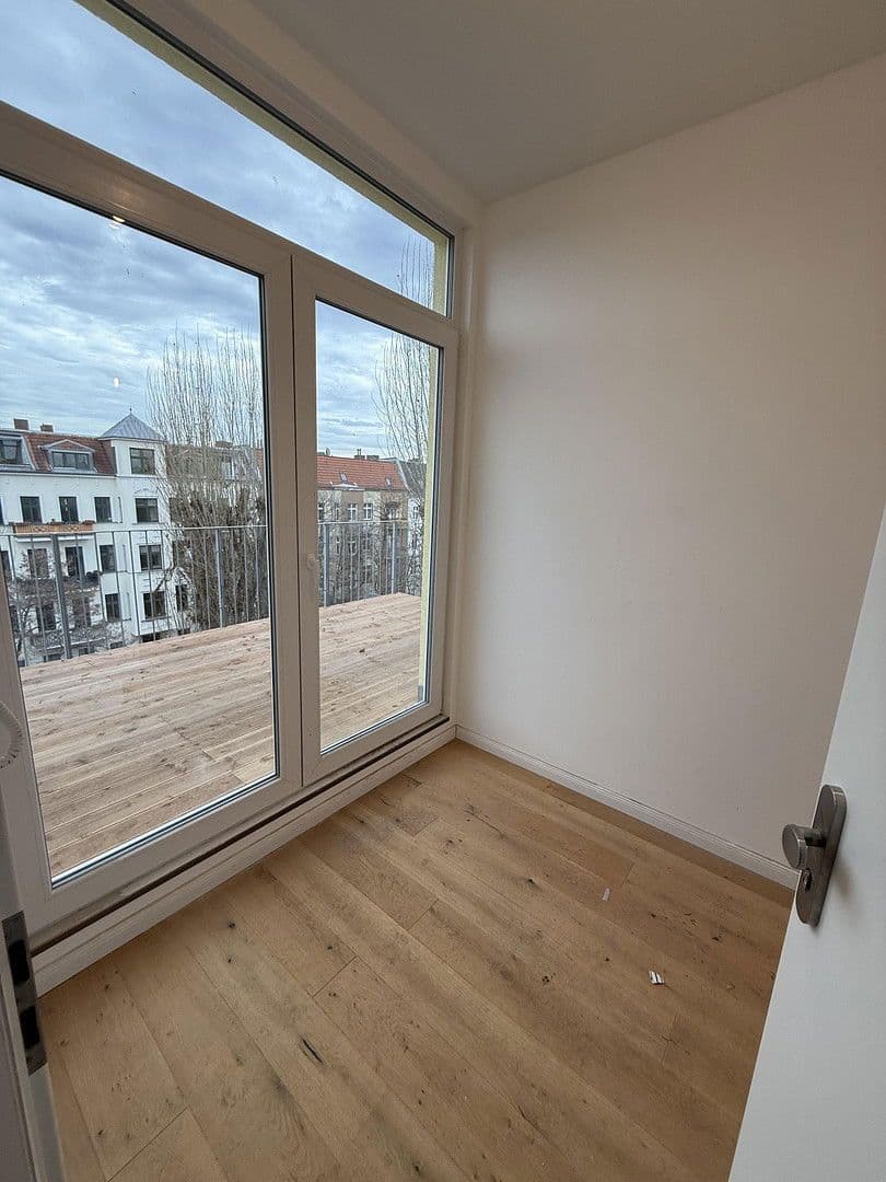 Prenájom bytu 2-izbový 68 m², Binger Straße, Berlin, Berlín Prenájom bytu 2-izbový 68 m², Binger Straße, Berlin, Berlín