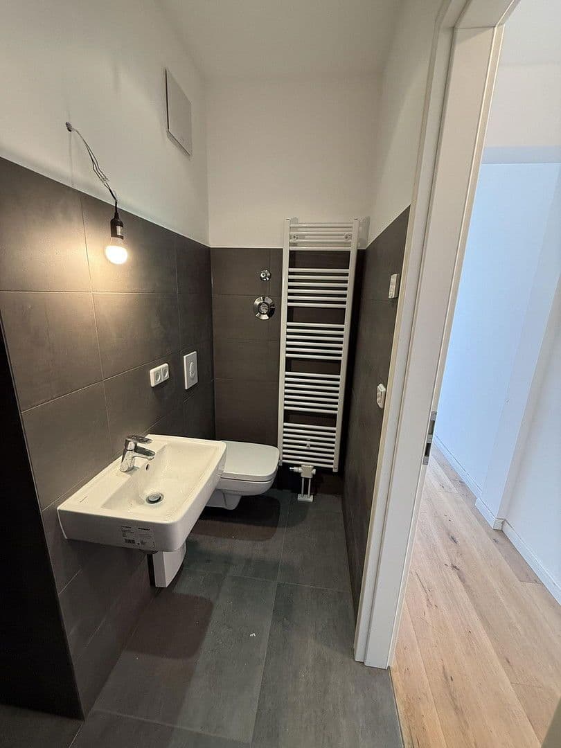 Prenájom bytu 2-izbový 68 m², Binger Straße, Berlin, Berlín Prenájom bytu 2-izbový 68 m², Binger Straße, Berlin, Berlín