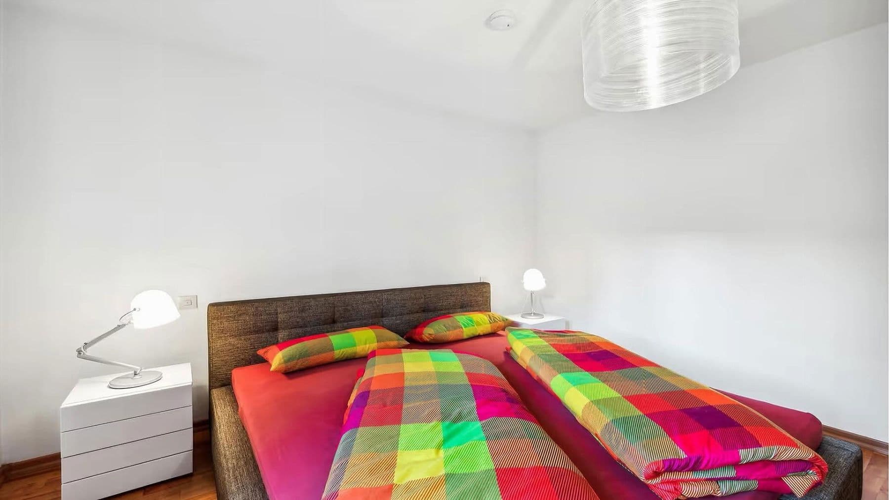 Prenájom bytu 2-izbový 60 m², Ulm, Bádensko-Wurttembersko Prenájom bytu 2-izbový 60 m², Ulm, Bádensko-Wurttembersko