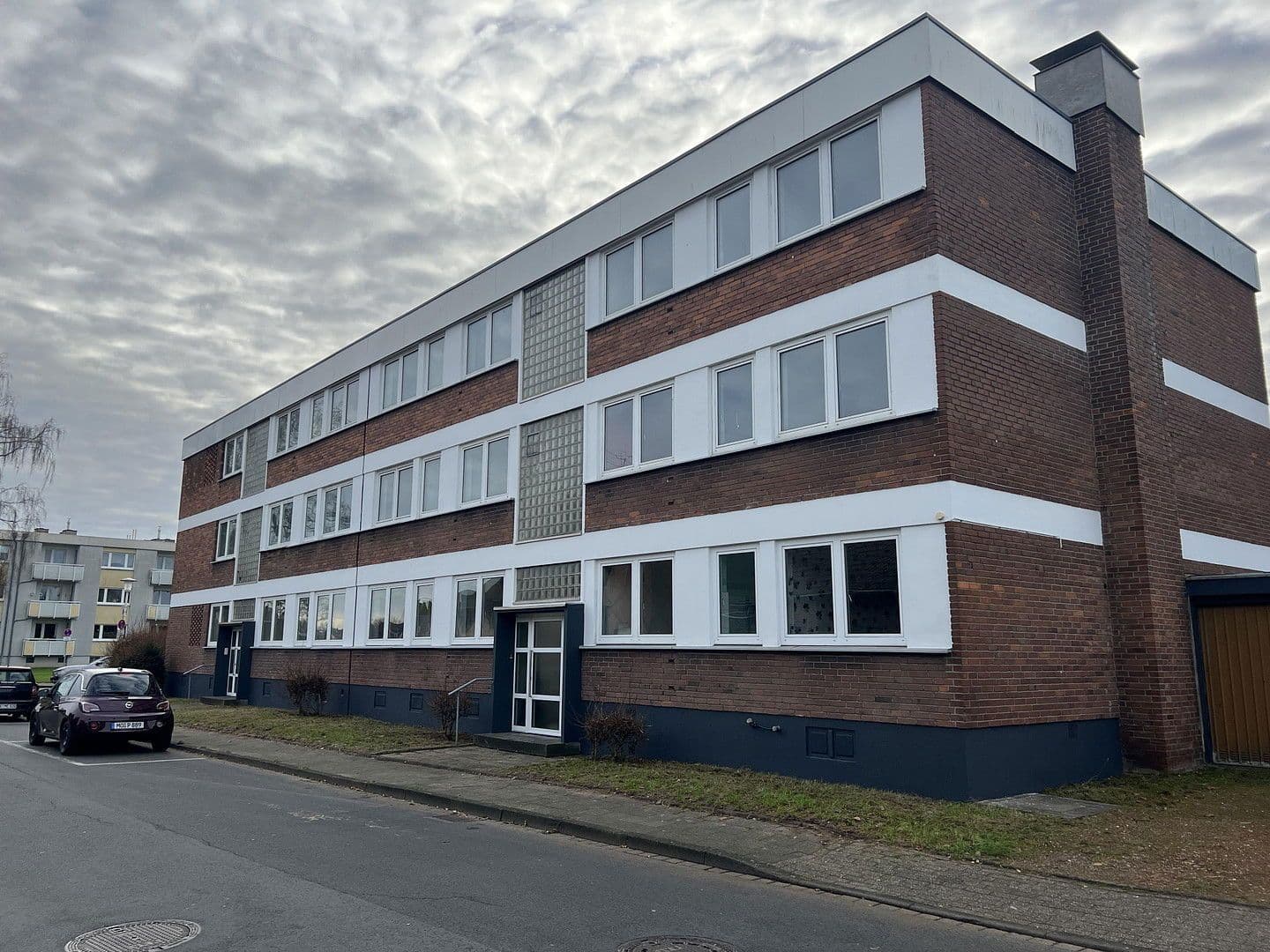 Predaj domu 840 m², pozemek 1.200 m², Schulstraße 72, Kamp-Lintfort, Severné Porýnie - Westfálsko Predaj domu 840 m², pozemek 1.200 m², Schulstraße 72, Kamp-Lintfort, Severné Porýnie - Westfálsko