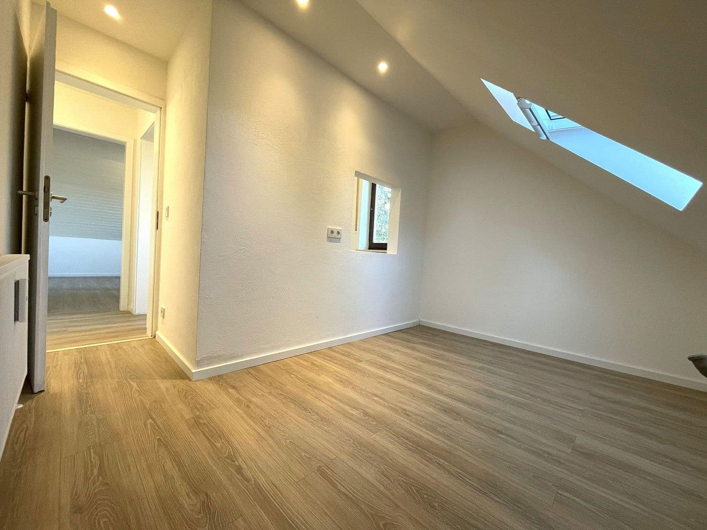 Prenájom bytu 2-izbový 49 m², Hopfenstr. 7, Rudelzhausen, Bavorsko Prenájom bytu 2-izbový 49 m², Hopfenstr. 7, Rudelzhausen, Bavorsko