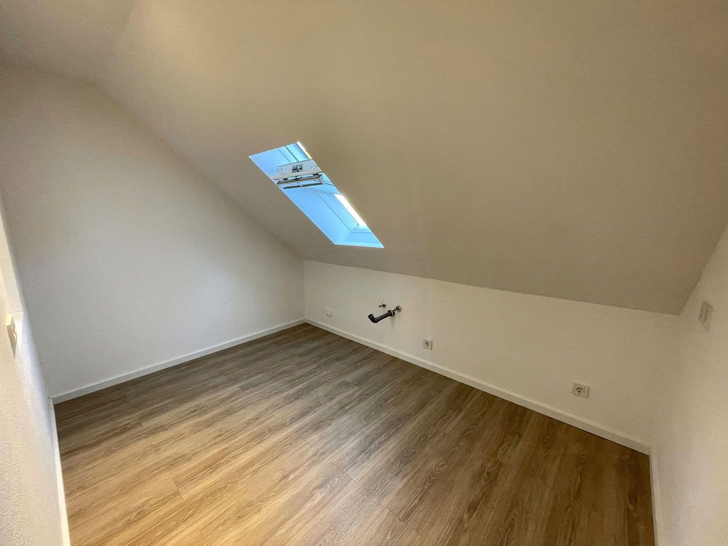 Prenájom bytu 2-izbový 49 m², Hopfenstr. 7, Rudelzhausen, Bavorsko Prenájom bytu 2-izbový 49 m², Hopfenstr. 7, Rudelzhausen, Bavorsko