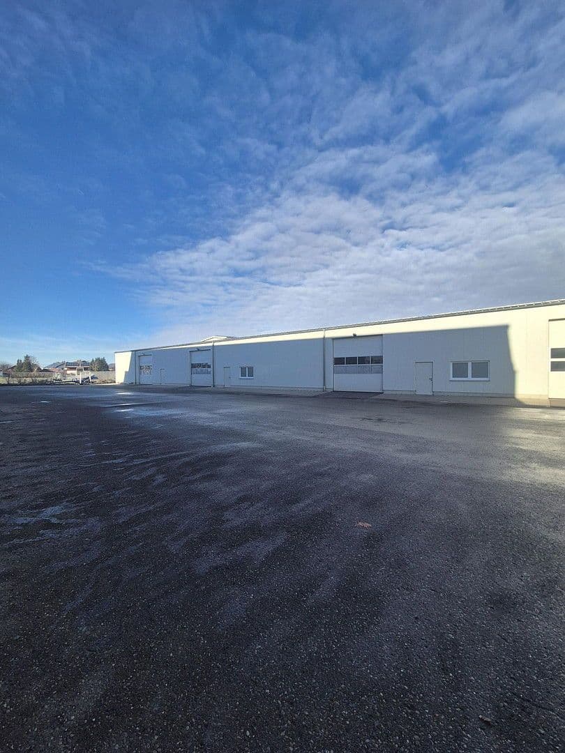 Prenájom nebytového priestoru 1.178 m², Simbacherstr. 35, Neuötting, Bavorsko Prenájom nebytového priestoru 1.178 m², Simbacherstr. 35, Neuötting, Bavorsko