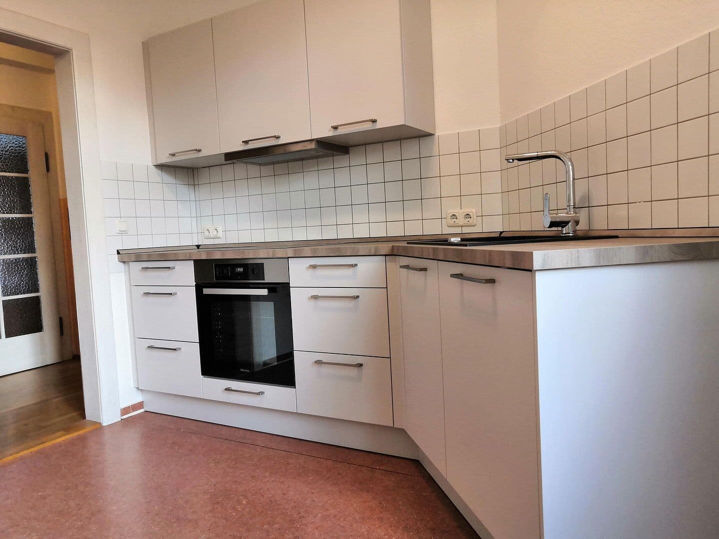 Prenájom bytu 3-izbový 71 m², Nöthnitzer Straße 36, Dresden, Sasko Prenájom bytu 3-izbový 71 m², Nöthnitzer Straße 36, Dresden, Sasko