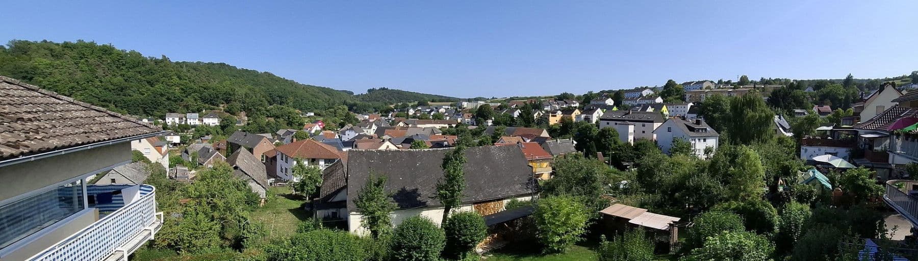 Prenájom bytu 4-izbový 105 m², Taunusstr. 18, Aarbergen, Hesensko Prenájom bytu 4-izbový 105 m², Taunusstr. 18, Aarbergen, Hesensko