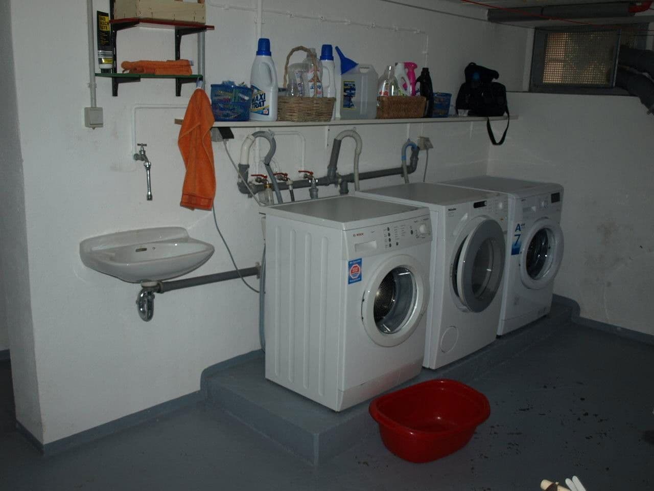 Prenájom bytu 3-izbový 87 m², Am Freudenberg 11, Wuppertal, Severné Porýnie - Westfálsko Prenájom bytu 3-izbový 87 m², Am Freudenberg 11, Wuppertal, Severné Porýnie - Westfálsko