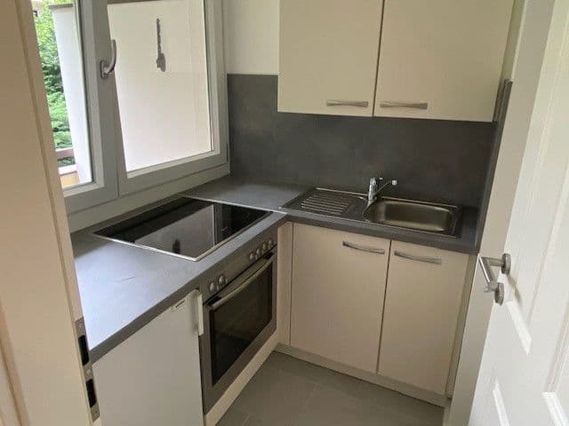 Prenájom bytu 1-izbový 40 m², Herzog-Johann-Str. 18, München, Bavorsko Prenájom bytu 1-izbový 40 m², Herzog-Johann-Str. 18, München, Bavorsko