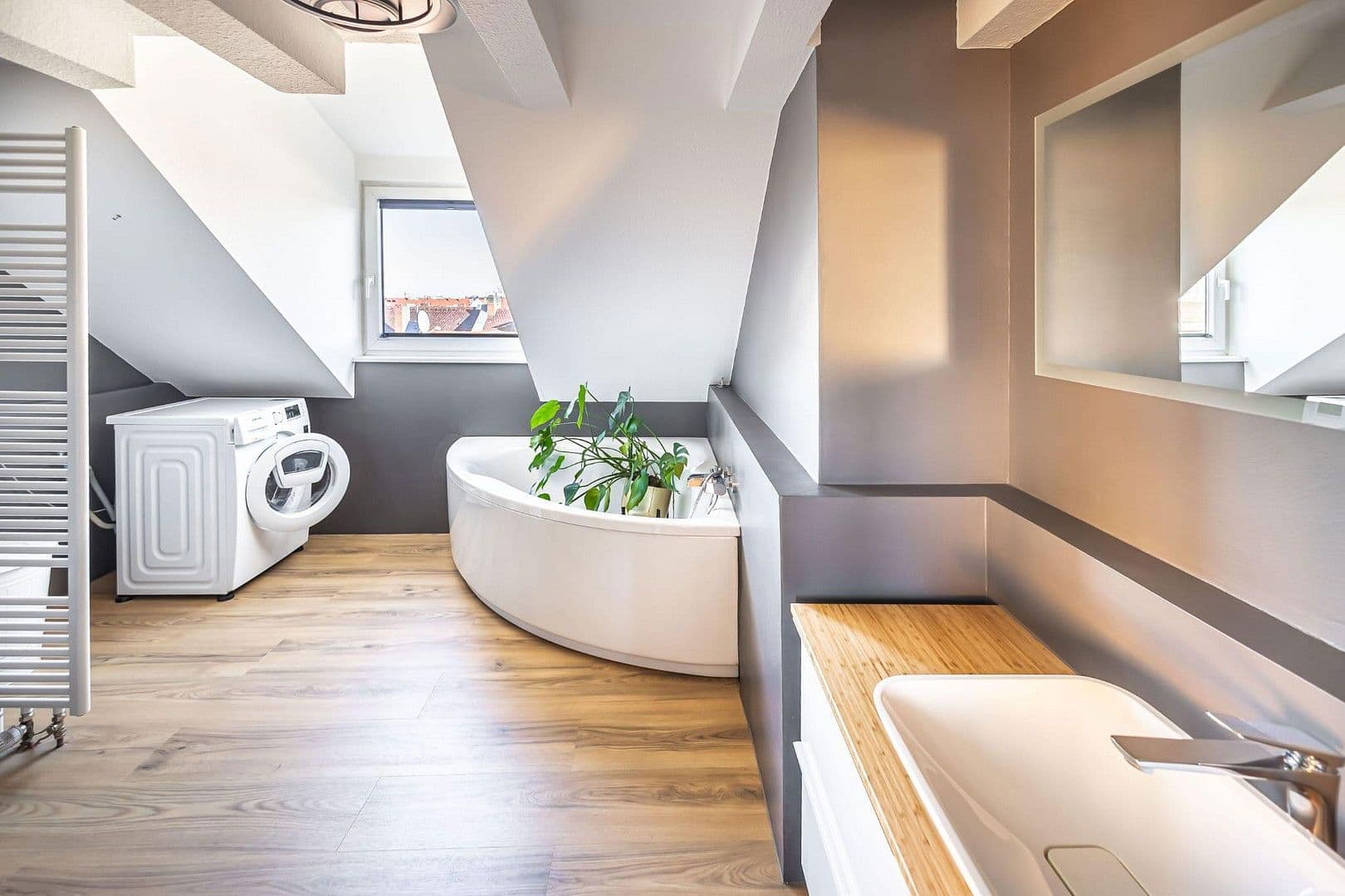 Prenájom bytu 1-izbový 60 m², Jahnstraße, 18, Nürnberg, Bavorsko Prenájom bytu 1-izbový 60 m², Jahnstraße, 18, Nürnberg, Bavorsko