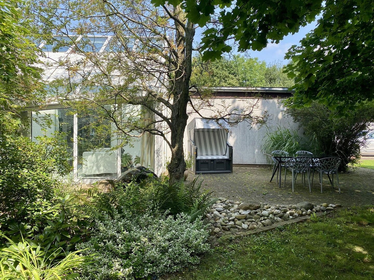 Predaj nebytového priestoru 2.000 m², Sarstedt, Dolné Sasko Predaj nebytového priestoru 2.000 m², Sarstedt, Dolné Sasko